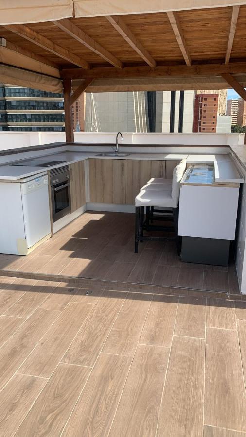 Atico Con Enorme Terraza Y Chill Out Particular Apartment Бенидорм Екстериор снимка