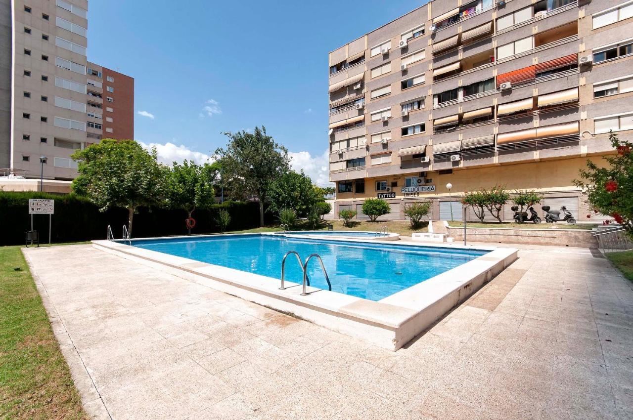 Atico Con Enorme Terraza Y Chill Out Particular Apartment Бенидорм Екстериор снимка